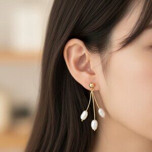 14K gold with 3 freshwater pearls single earring